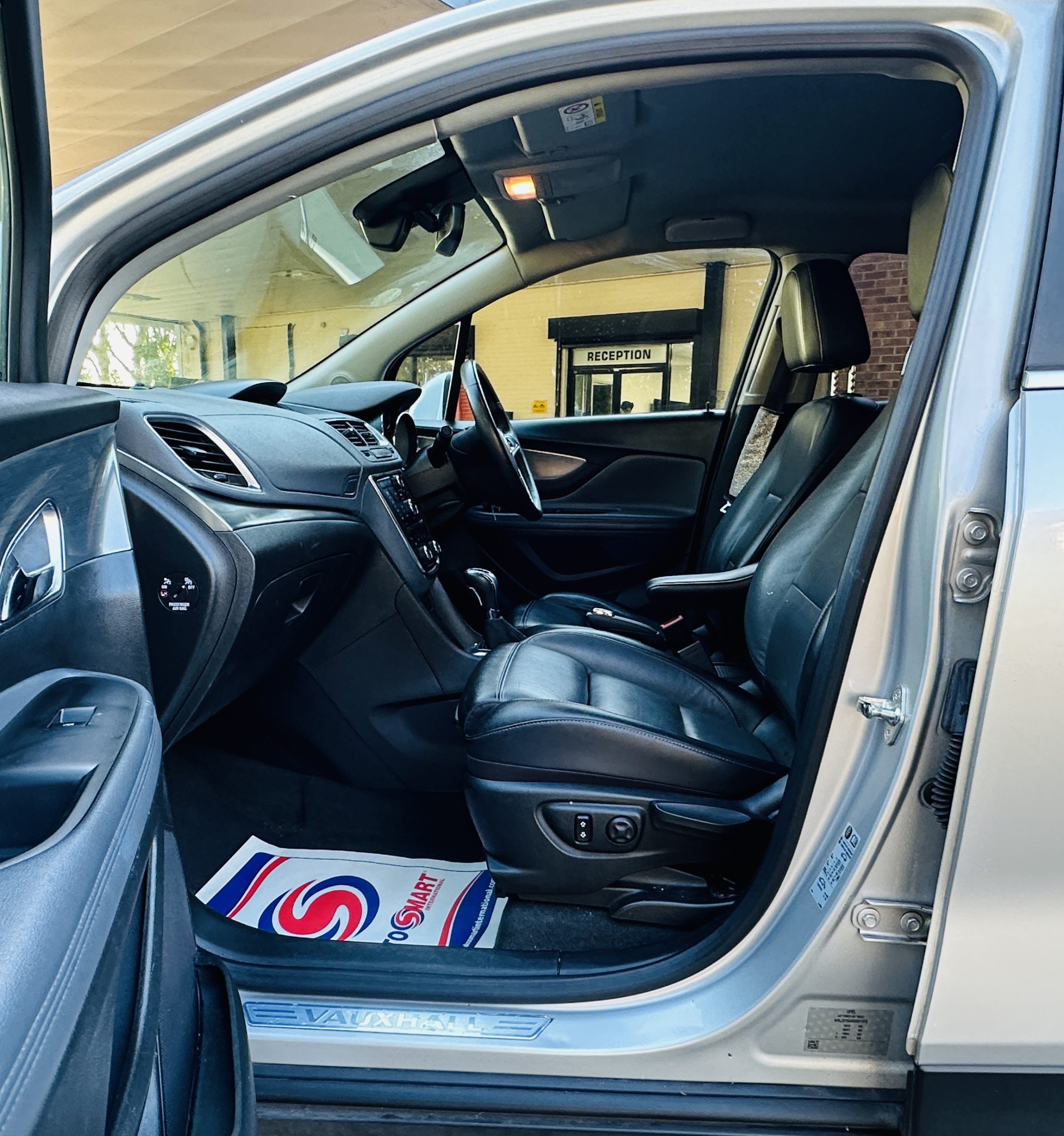 Vauxhall Mokka 1.4i Turbo SE SUV 5dr Petrol Auto 2WD Euro 6 (140 ps)