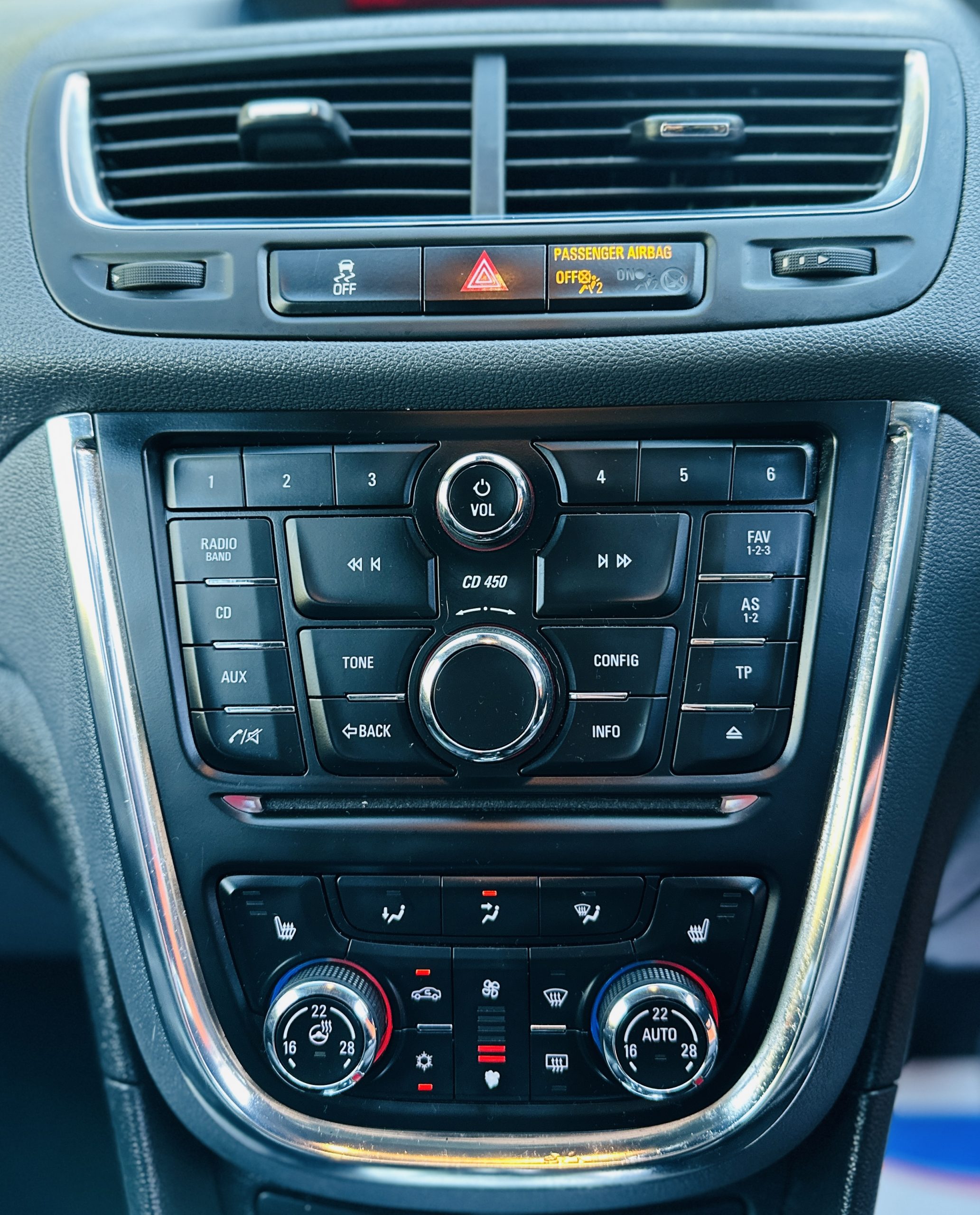 Vauxhall Mokka 1.4i Turbo SE SUV 5dr Petrol Auto 2WD Euro 6 (140 ps)