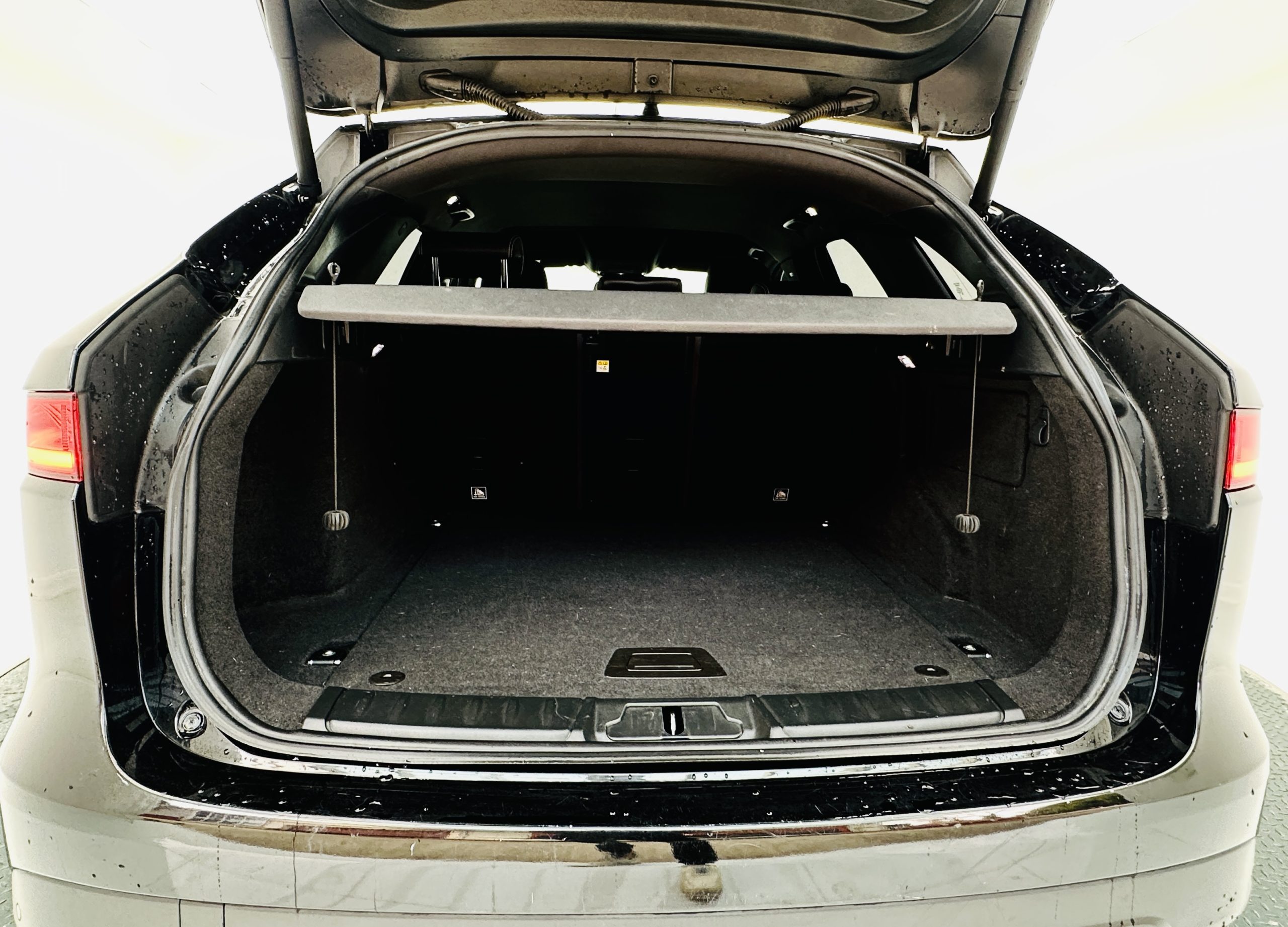 Jaguar F-PACE 2.0 D180 R-Sport SUV 5dr Diesel Auto AWD Euro 6 (s/s)