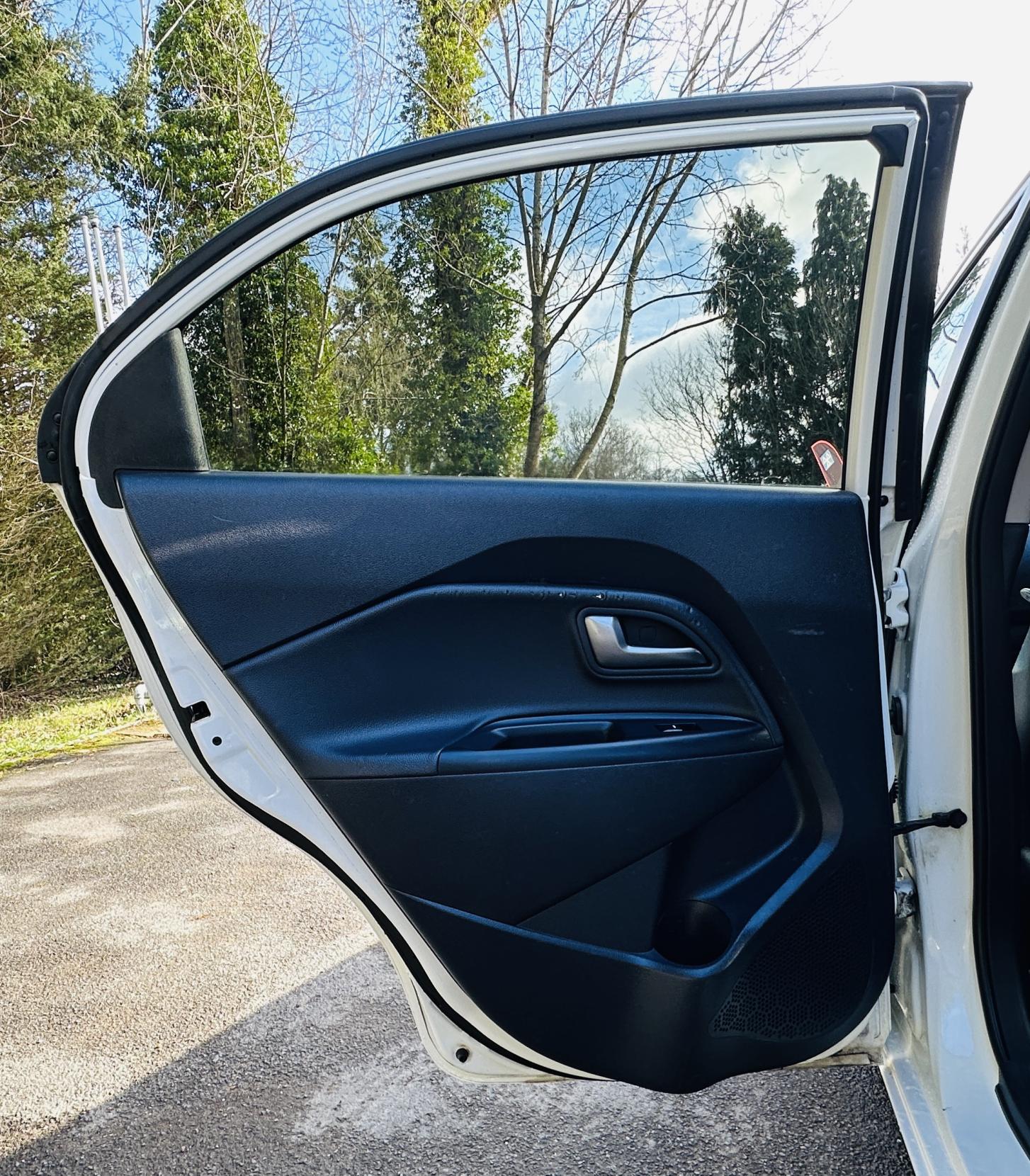 Kia Rio 1.25 SR7 Hatchback 5dr Petrol Manual Euro 6 (84 bhp)