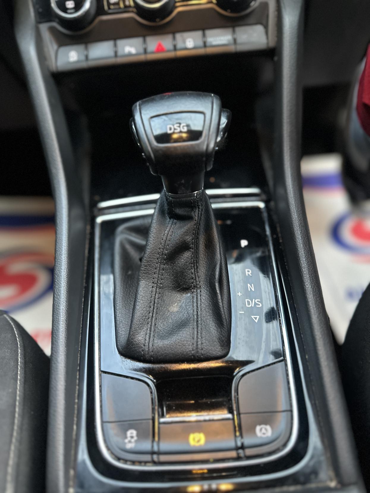 Skoda Karoq1.5 TSI ACT SE Technology SUV 5dr Petrol DSG Euro 6 (s/s) (150 ps)