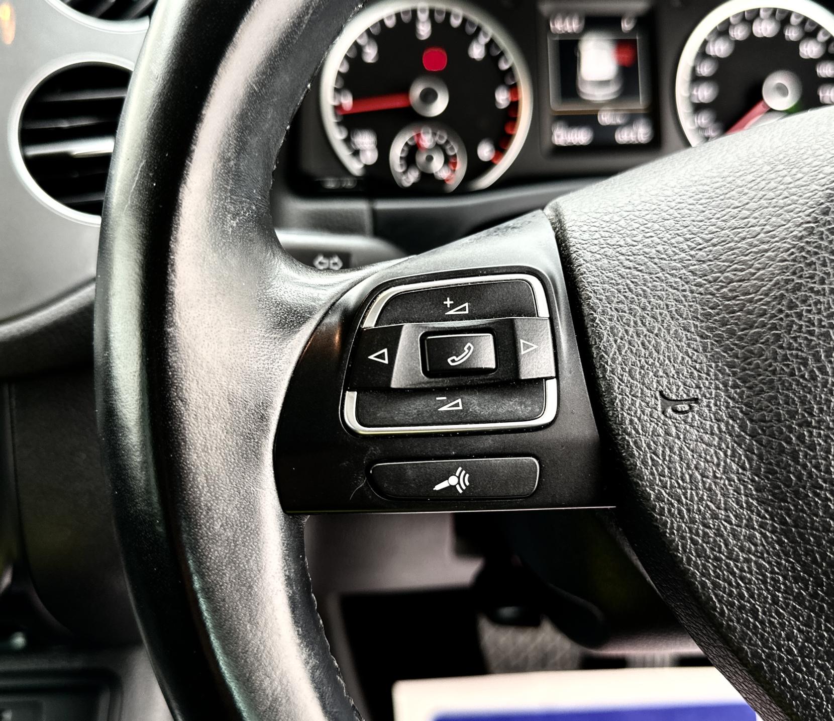 Volkswagen Tiguan 2.0 TDI BlueMotion Tech Match SUV 5dr Diesel DSG 4WD