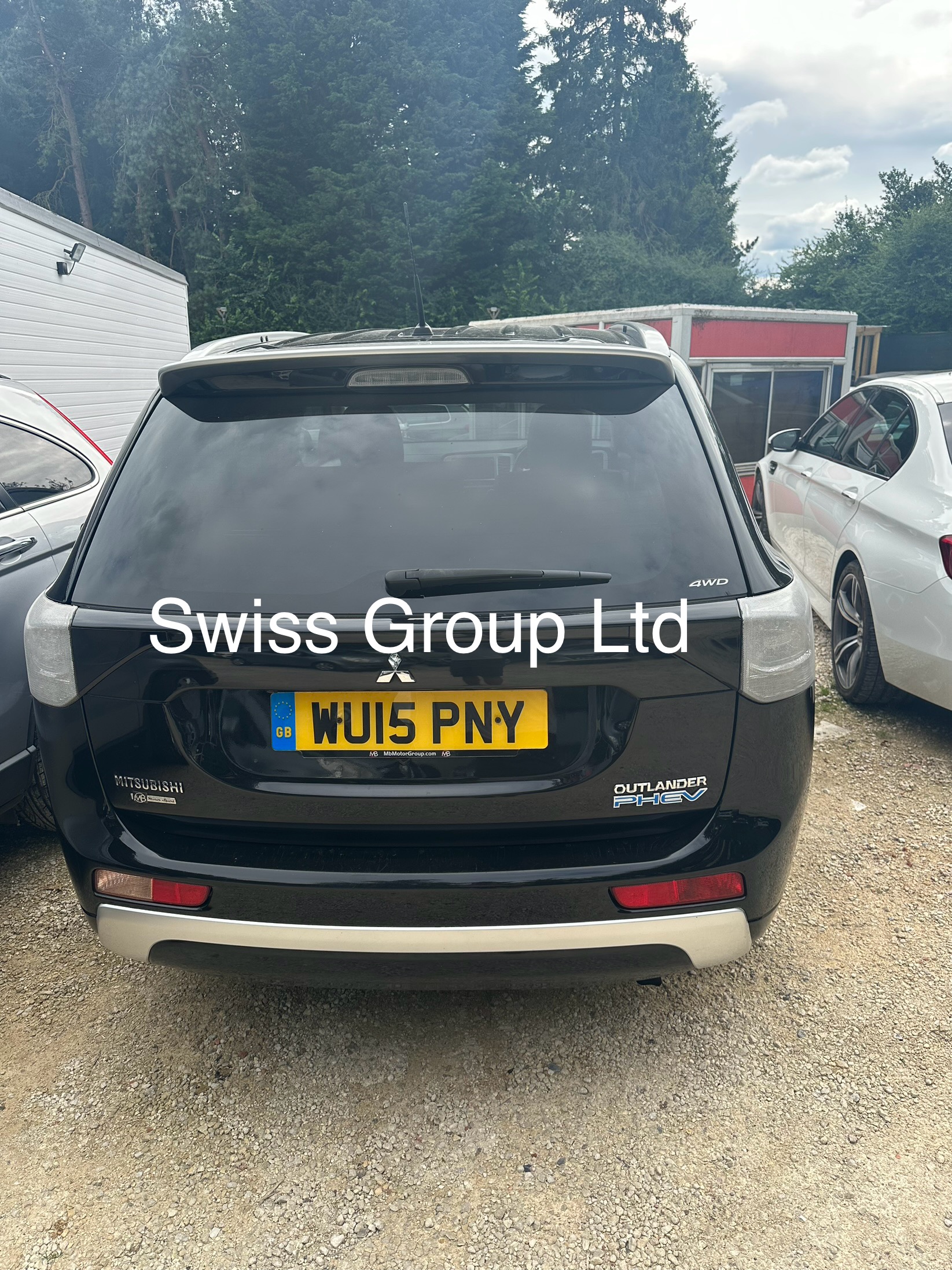 Mitsubishi Outlander 2.0h 12kWh GX4h SUV 5dr Petrol Plug-in Hybrid CVT 4WD Euro 5 (s/s) (200 ps)