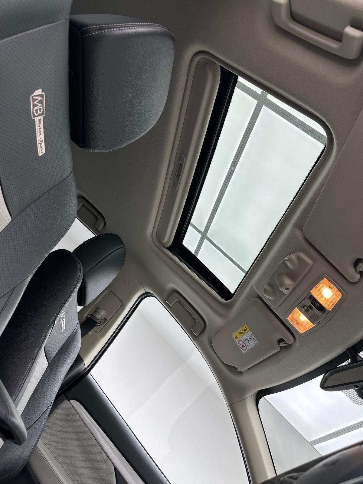 Mitsubishi Outlander 2.0h 12kWh GX4h SUV 5dr Petrol Plug-in Hybrid CVT 4WD Euro 5 (s/s) (200 ps)