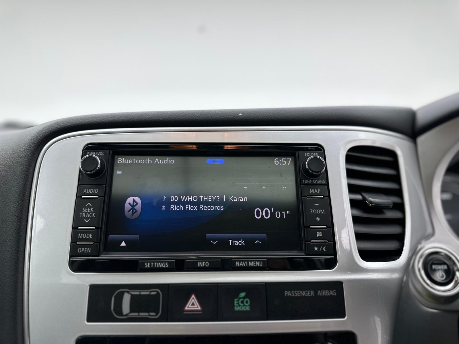 Mitsubishi Outlander 2.0h 12kWh GX4h SUV 5dr Petrol Plug-in Hybrid CVT 4WD Euro 5 (s/s) (200 ps)