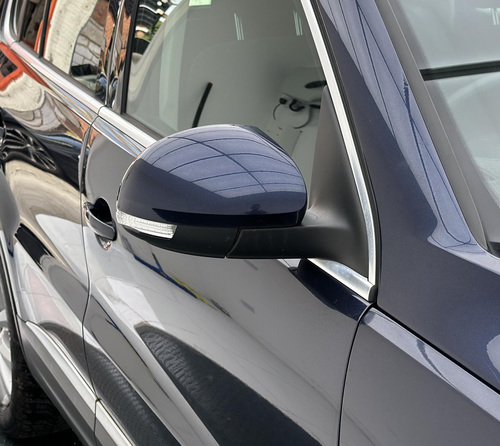 Volkswagen Tiguan 2.0 TDI BlueMotion Tech Match SUV 5dr Diesel DSG 4WD