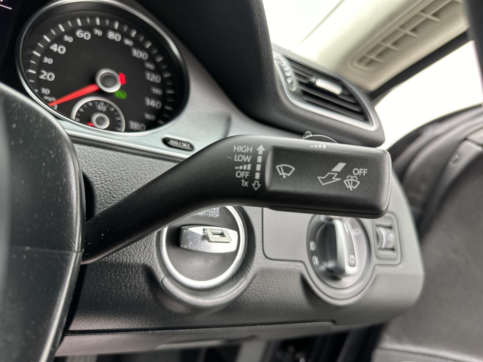 Volkswagen CC 1.8 TSI BlueMotion Tech Moda Saloon 4dr Petrol DSG Euro