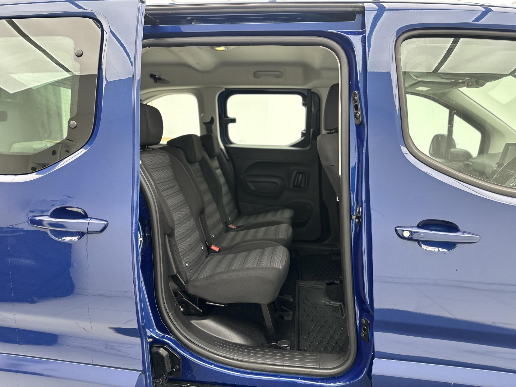 Vauxhall Combo Life 1.2 Turbo Energy MPV 5dr Petrol Auto Euro 6 (s/s) (130 ps)