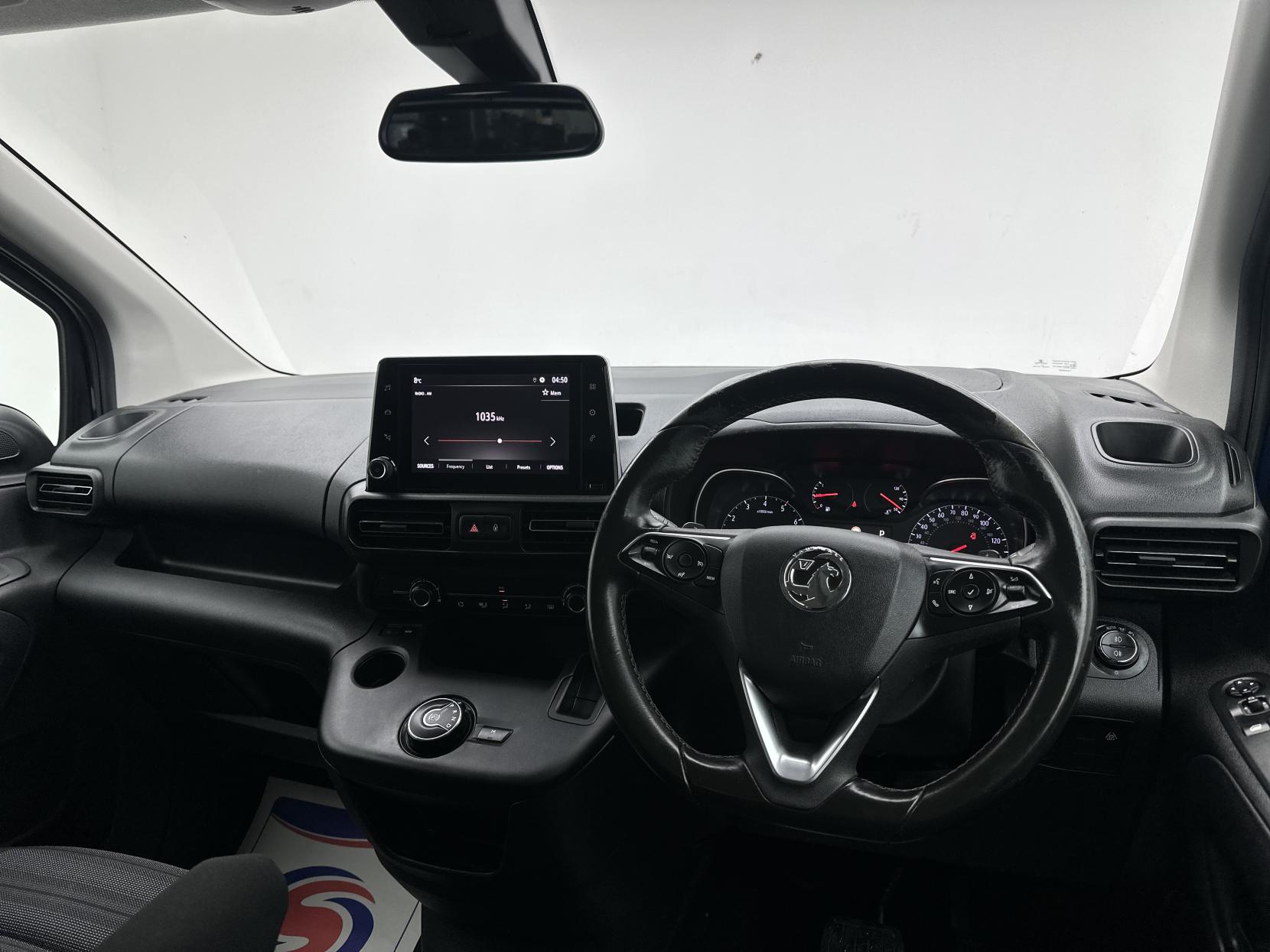 Vauxhall Combo Life 1.2 Turbo Energy MPV 5dr Petrol Auto Euro 6 (s/s) (130 ps)