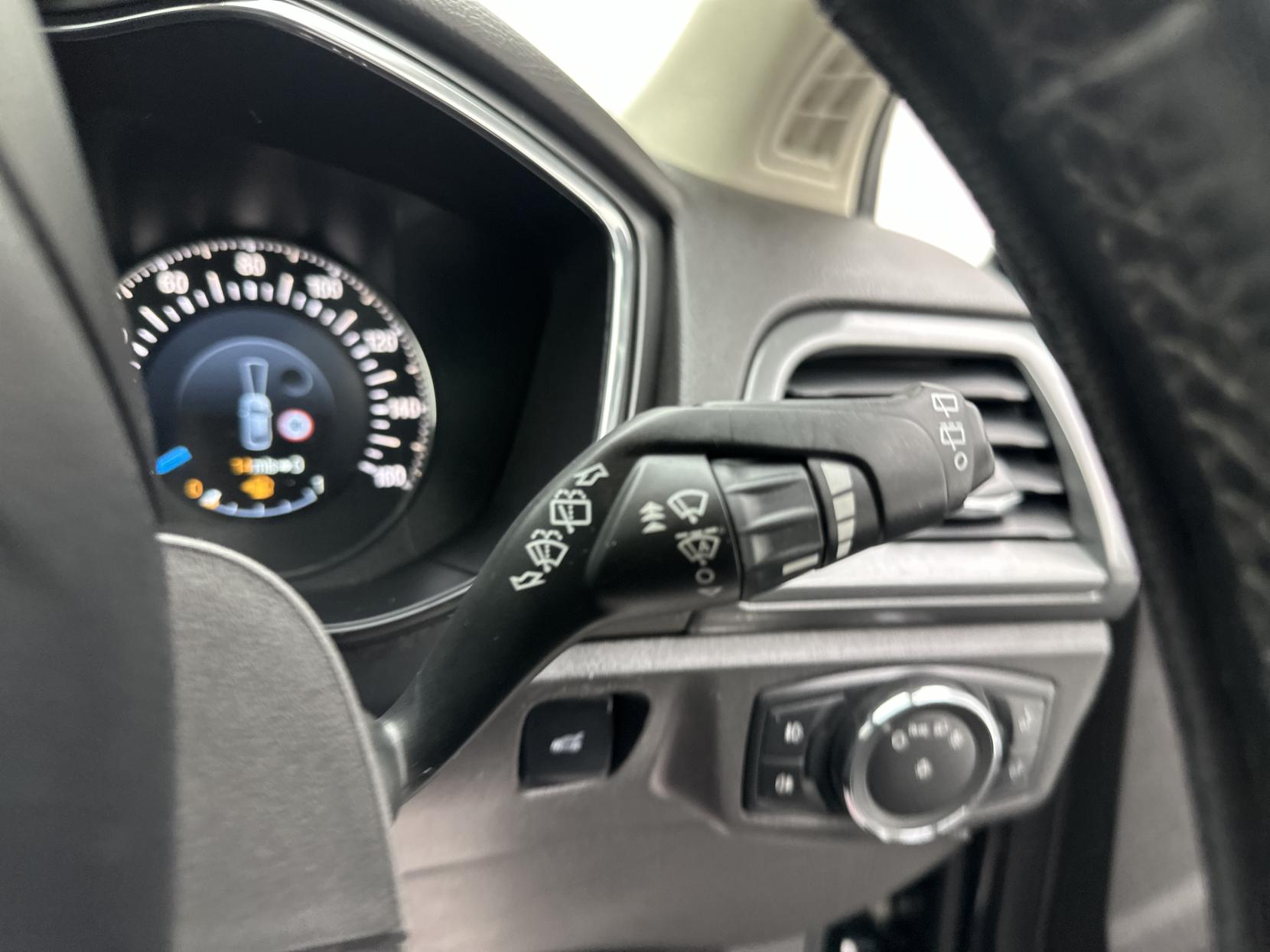 Ford Mondeo 2.0T EcoBoost Titanium Hatchback 5dr Petrol Auto Euro 6 (s/s) (240 ps) £7,990