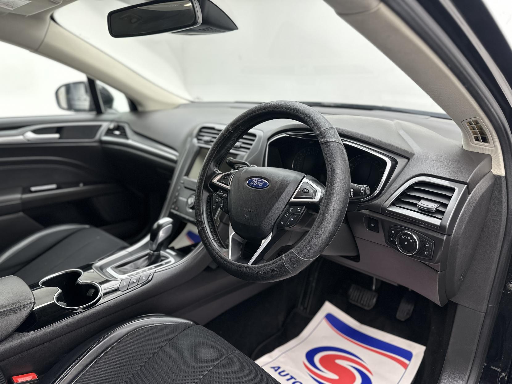 Ford Mondeo 2.0T EcoBoost Titanium Hatchback 5dr Petrol Auto Euro 6 (s/s) (240 ps) £7,990