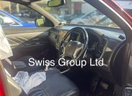 Mitsubishi Outlander 2.4h TwinMotor 13.8kWh 4h SUV 5dr Petrol Plug-in Hybrid CVT 4WD Euro 6 (s/s) (209 ps)