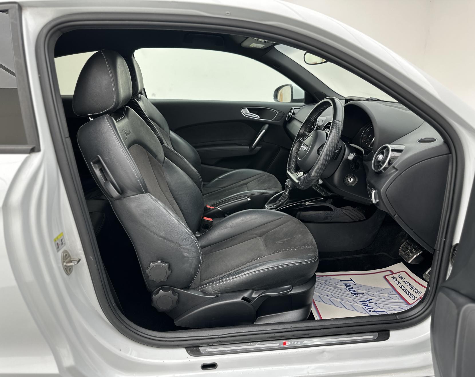 Audi A1 1.4 TFSI CoD Black Edition Hatchback 3dr Petrol S Tronic Euro 6 (s/s) (150 ps)