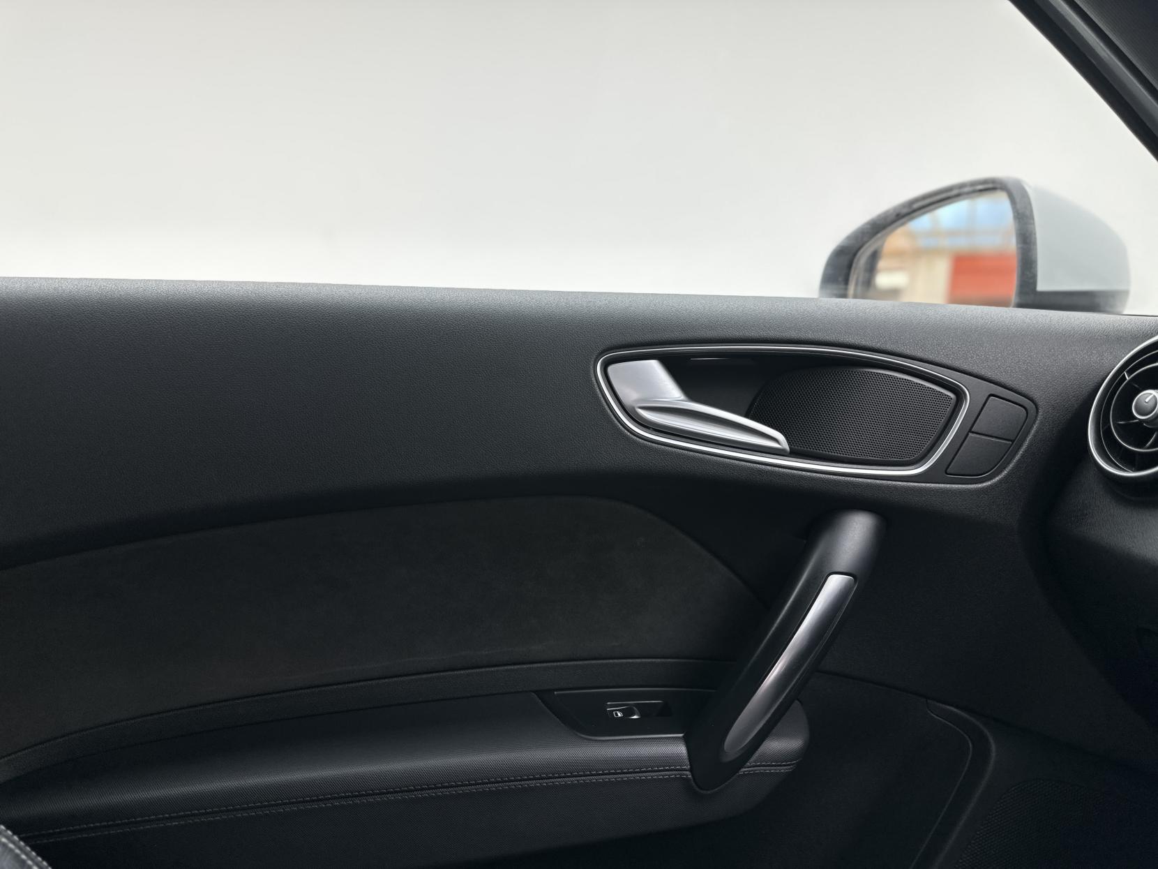 Audi A1 1.4 TFSI CoD Black Edition Hatchback 3dr Petrol S Tronic Euro 6 (s/s) (150 ps)