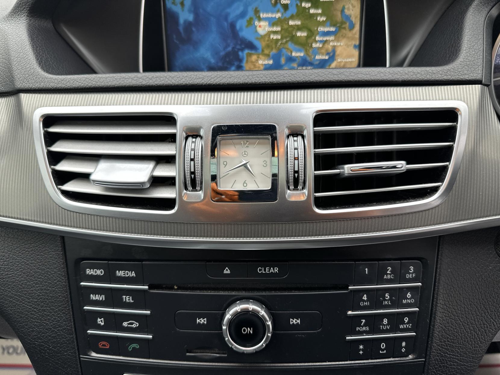 Mercedes-Benz E Class 2.1 E220 BlueTEC AMG Night Edition (Premium) Estate 5dr Diesel G-Tronic+ Euro 6 (s/s) (177 ps)