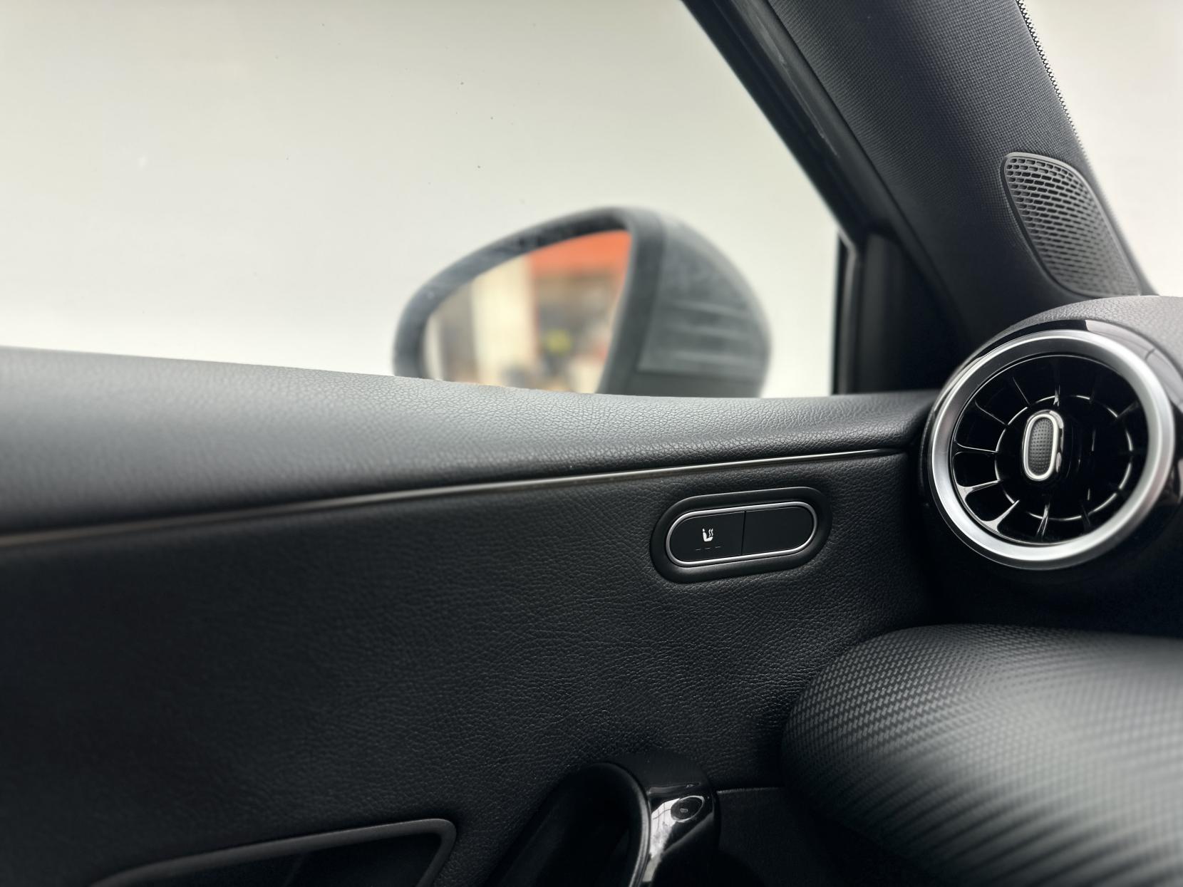 Mercedes-Benz A Class 1.3 A180 SE (Executive) Hatchback 5dr Petrol Manual Euro 6 (s/s) (136 ps)