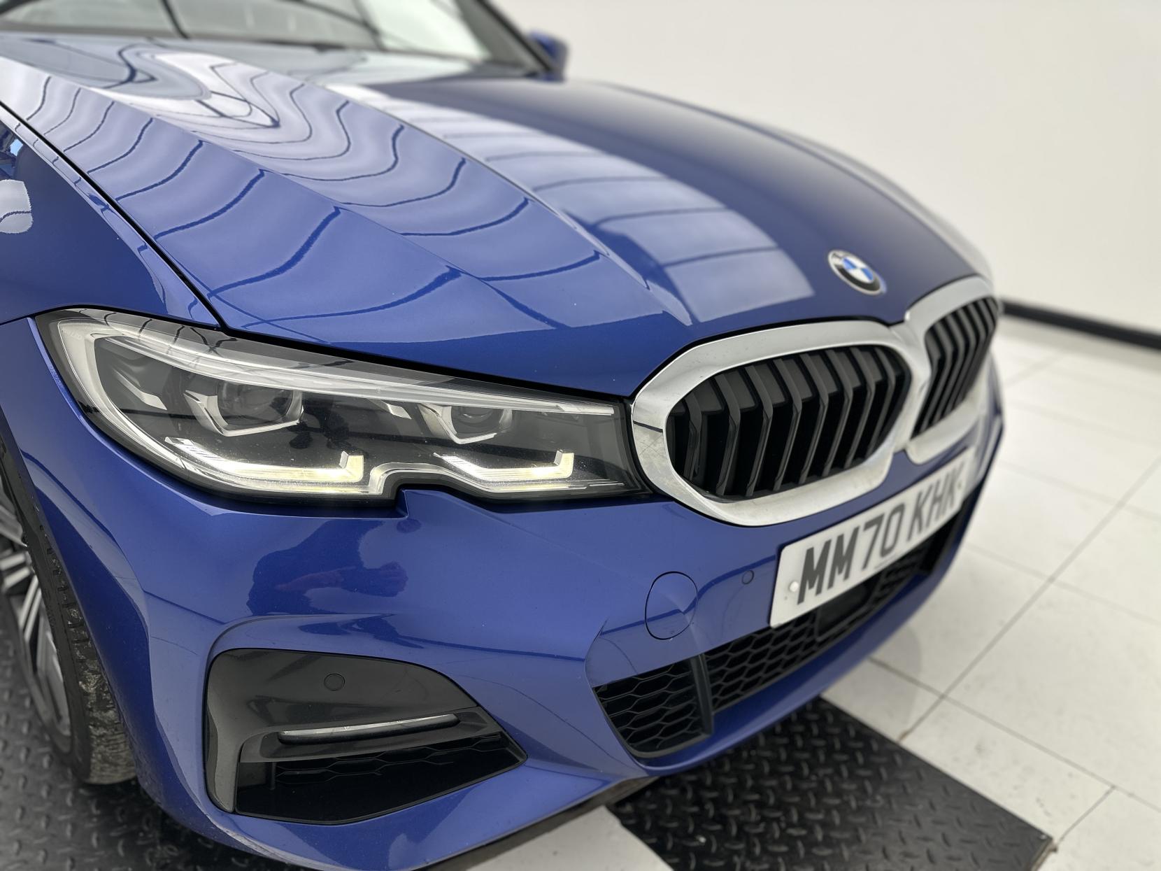 BMW 3 Series 2.0 330e 12kWh M Sport Saloon 4dr Petrol Plug-in Hybrid Auto Euro 6 (s/s) (292 ps)