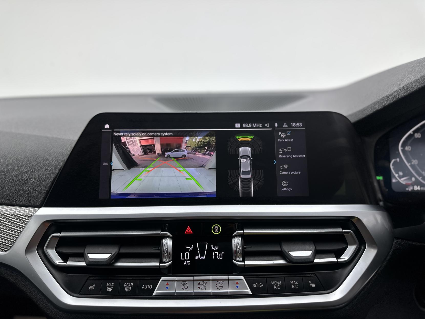 BMW 3 Series 2.0 330e 12kWh M Sport Saloon 4dr Petrol Plug-in Hybrid Auto Euro 6 (s/s) (292 ps)