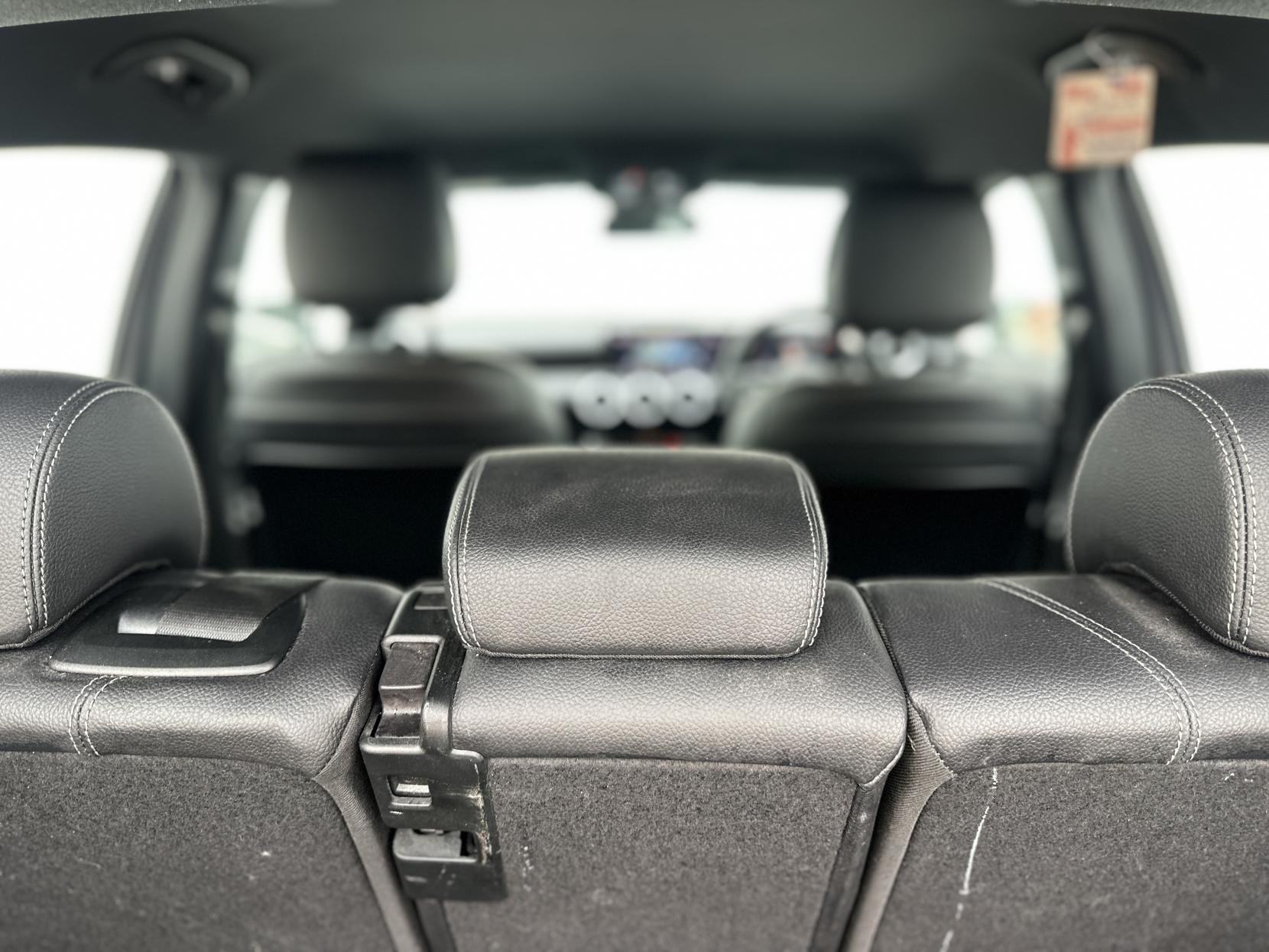 Mercedes-Benz A Class 1.3 A180 SE (Executive) Hatchback 5dr Petrol Manual Euro 6 (s/s) (136 ps)