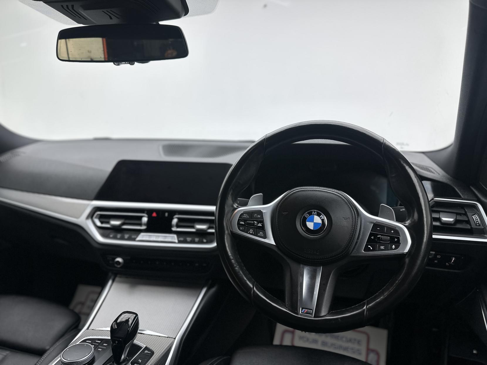 BMW 3 Series 2.0 330e 12kWh M Sport Saloon 4dr Petrol Plug-in Hybrid Auto Euro 6 (s/s) (292 ps)