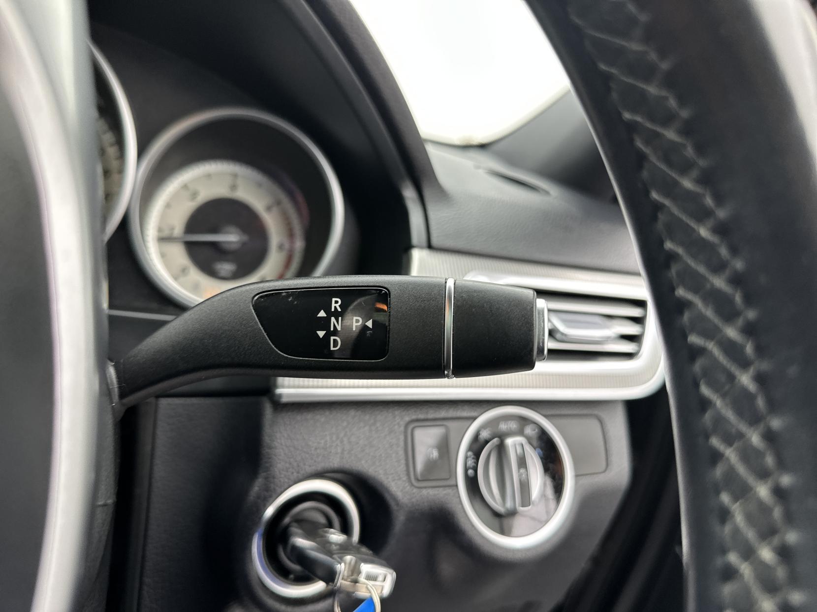 Mercedes-Benz E Class 2.1 E220 BlueTEC AMG Night Edition (Premium) Estate 5dr Diesel G-Tronic+ Euro 6 (s/s) (177 ps)