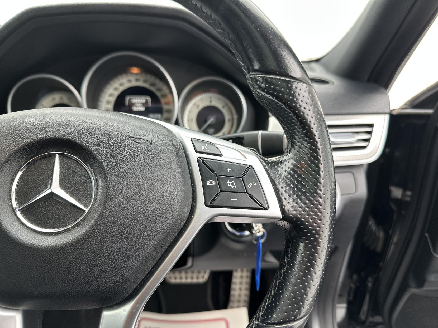 Mercedes-Benz E Class 2.1 E220 BlueTEC AMG Night Edition (Premium) Estate 5dr Diesel G-Tronic+ Euro 6 (s/s) (177 ps)