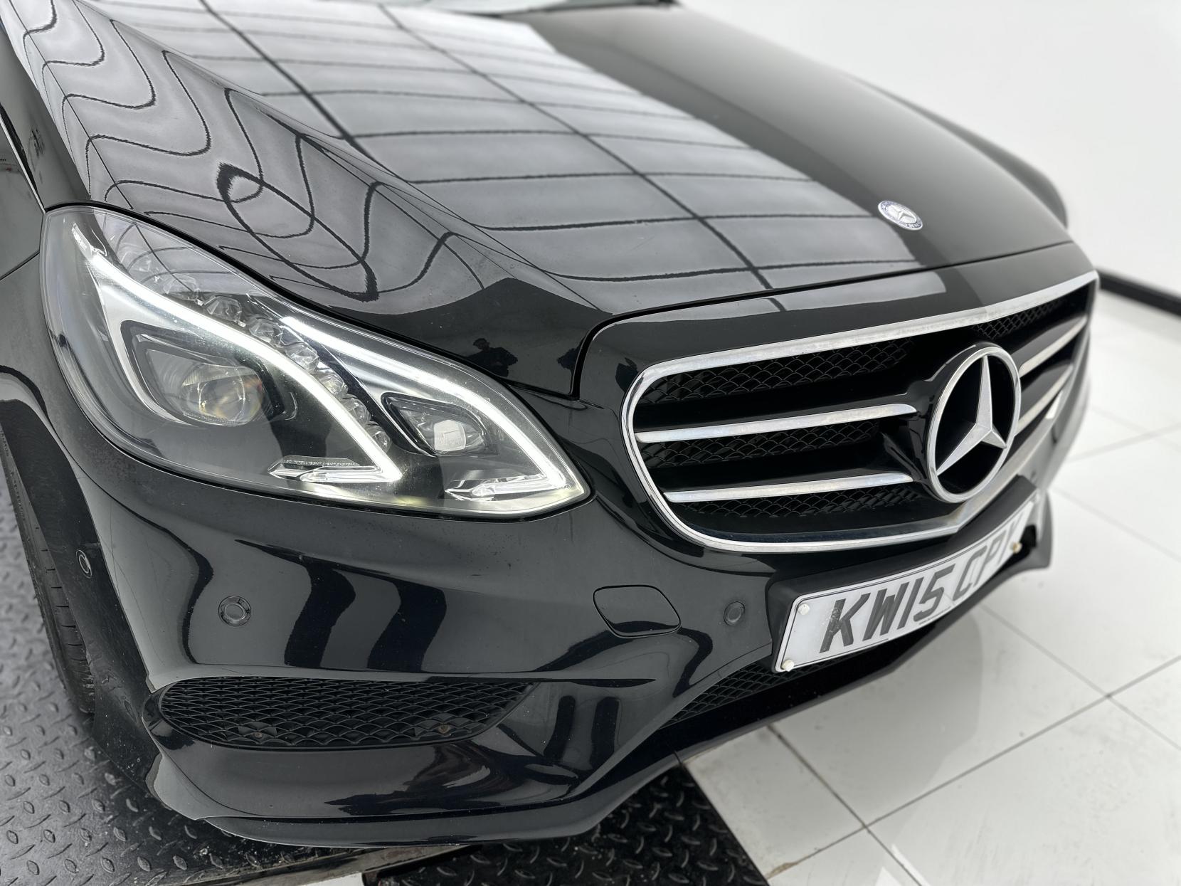 Mercedes-Benz E Class 2.1 E220 BlueTEC AMG Night Edition (Premium) Estate 5dr Diesel G-Tronic+ Euro 6 (s/s) (177 ps)