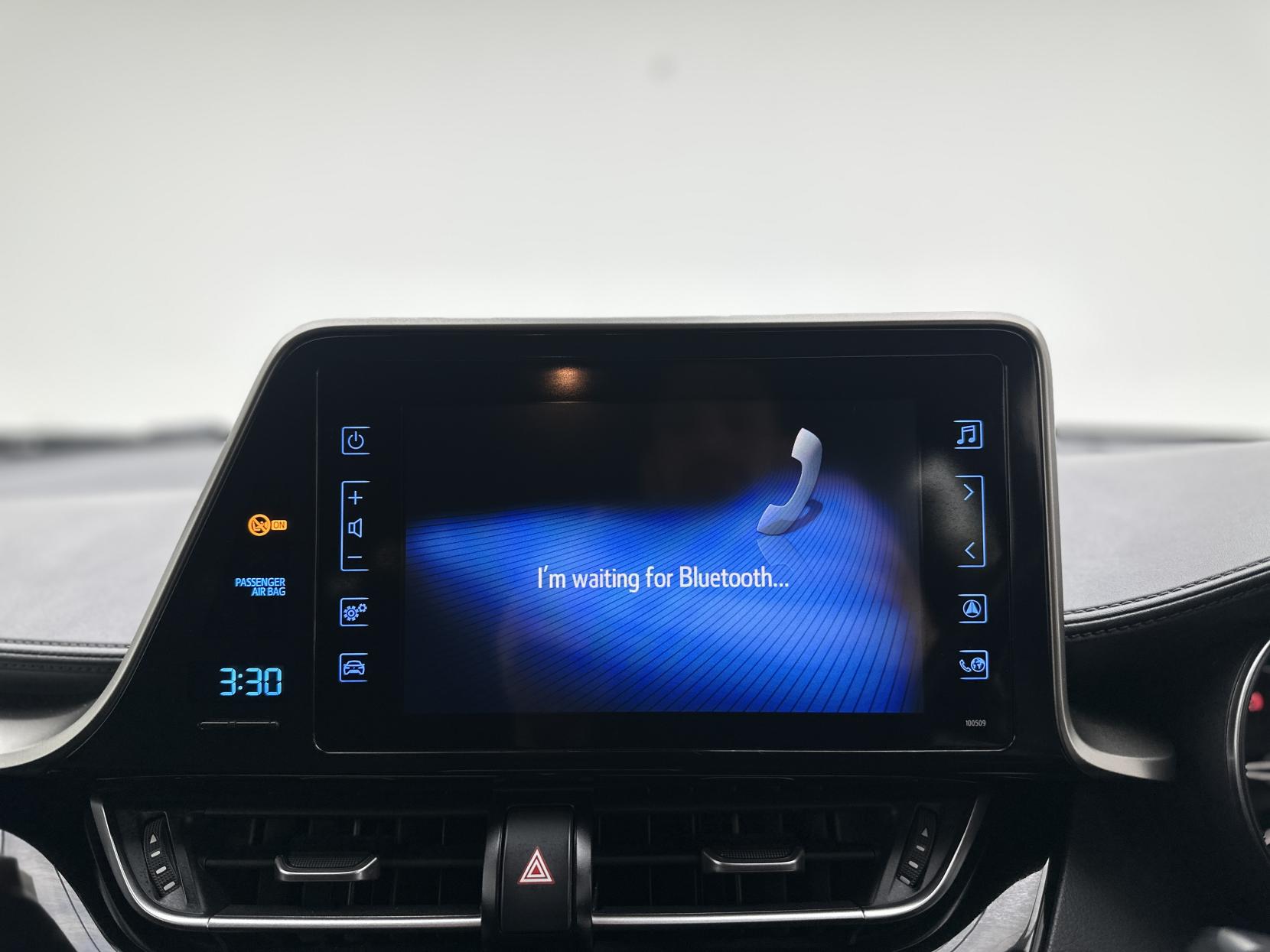 Toyota C-HR 1.8 VVT-h Design SUV 5dr Petrol Hybrid CVT Euro 6 (s/s) (122 ps)