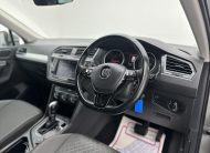 Volkswagen Tiguan 2.0 TDI BlueMotion Tech SE Navigation SUV 5dr Diesel DSG 4Motion Euro 6 (s/s) (150 ps)