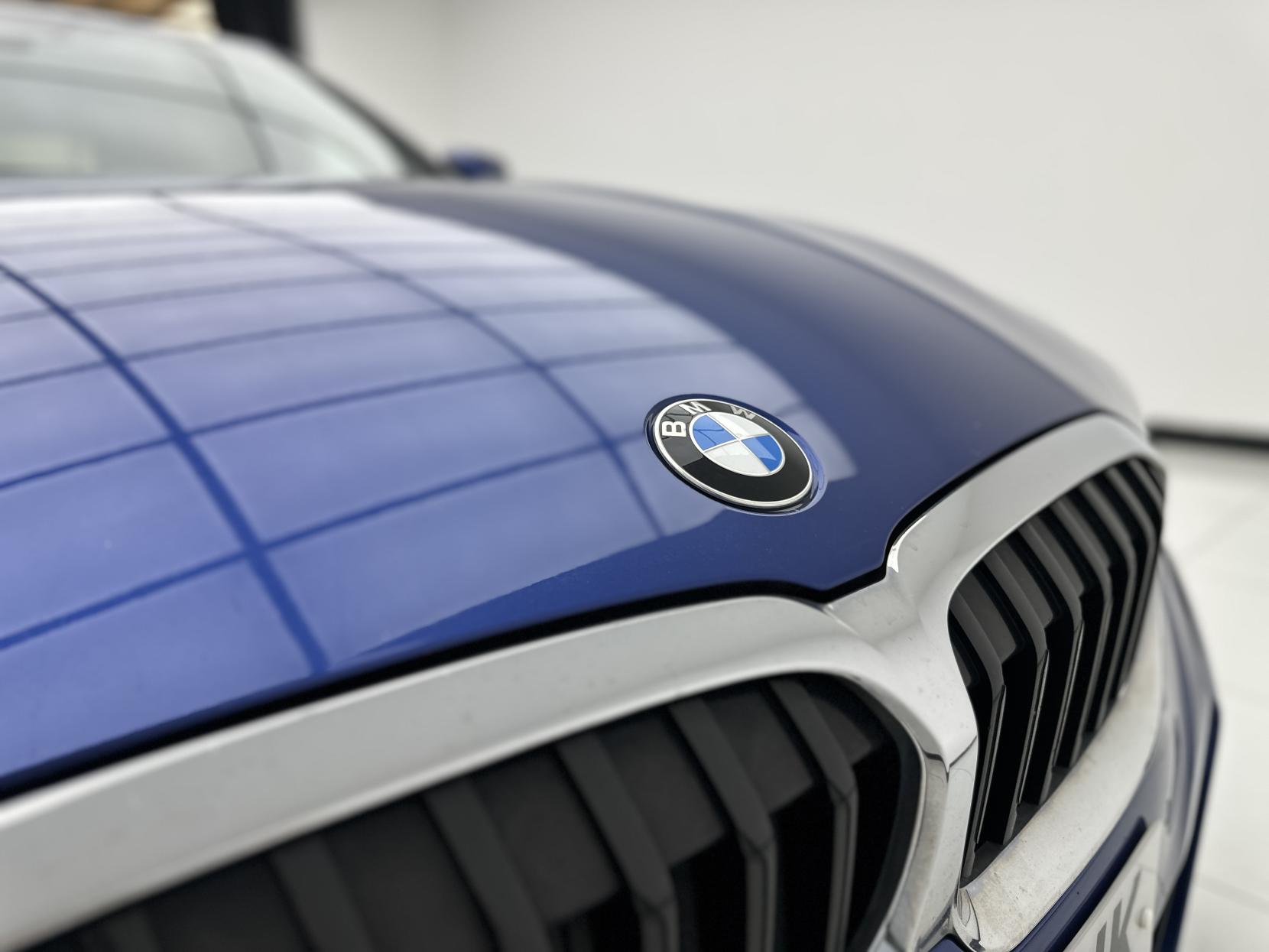 BMW 3 Series 2.0 330e 12kWh M Sport Saloon 4dr Petrol Plug-in Hybrid Auto Euro 6 (s/s) (292 ps)