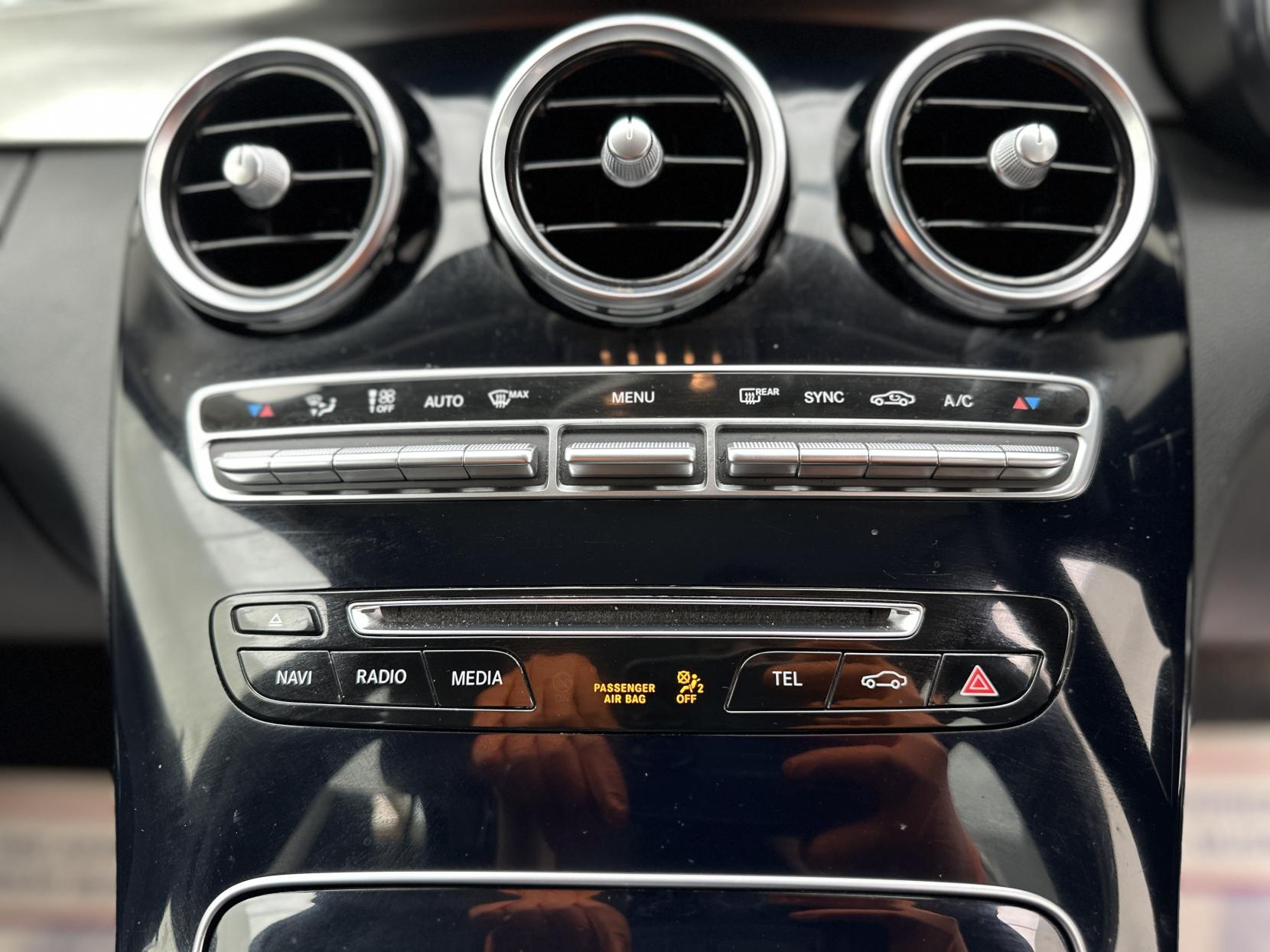 Mercedes-Benz C Class 2.0 C200 Sport Saloon 4dr Petrol G-Tronic+ Euro 6 (s/s) (184 ps)