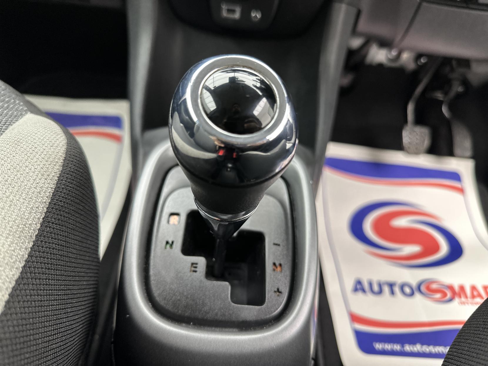 Toyota AYGO 1.0 VVT-i x-play Hatchback 5dr Petrol x-shift Euro 6 (Safety Sense) (71 ps)