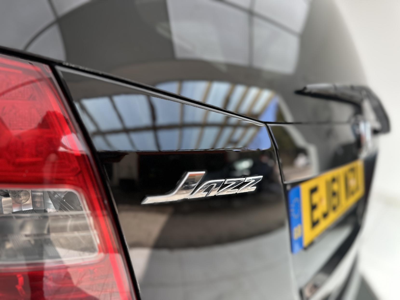 Honda Jazz 1.5 h i-MMD EX Hatchback 5dr Petrol Hybrid eCVT Euro 6 (s/s) (107 ps)