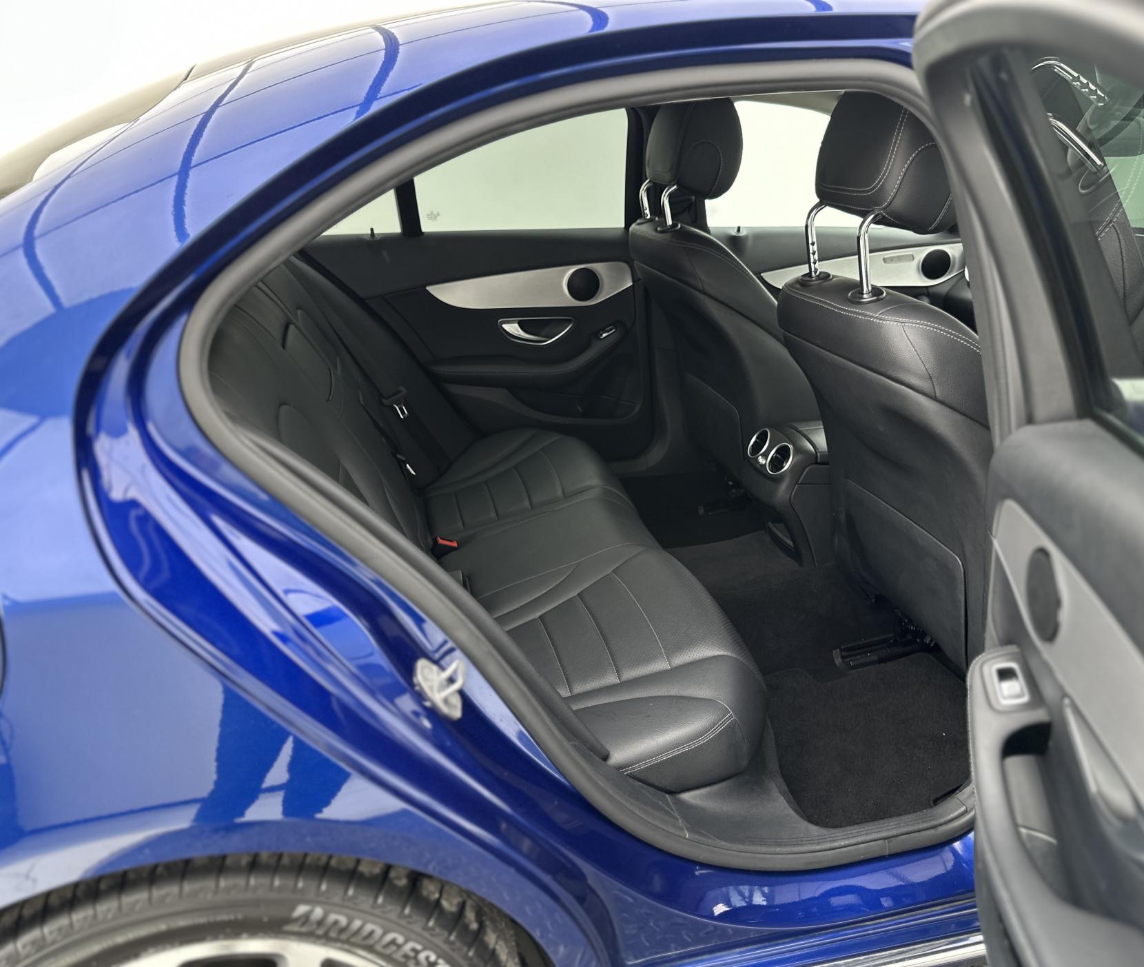 Mercedes-Benz C Class 2.0 C200 Sport Saloon 4dr Petrol G-Tronic+ Euro 6 (s/s) (184 ps)