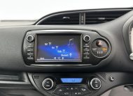 Toyota Yaris 1.5 VVT-h Y20 Bi-tone Hatchback 5dr Petrol Hybrid E-CVT Euro 6 (s/s) (100 ps)