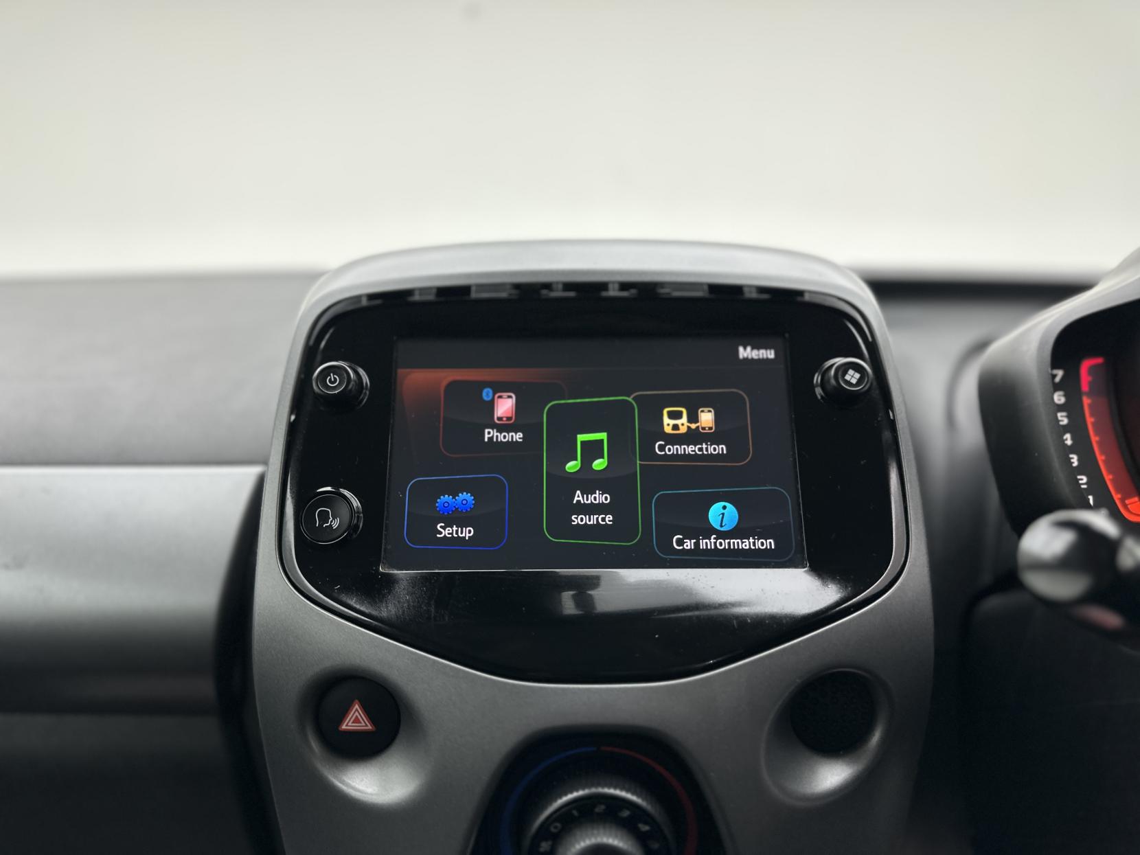 Toyota AYGO 1.0 VVT-i x-play Hatchback 5dr Petrol x-shift Euro 6 (Safety Sense) (71 ps)