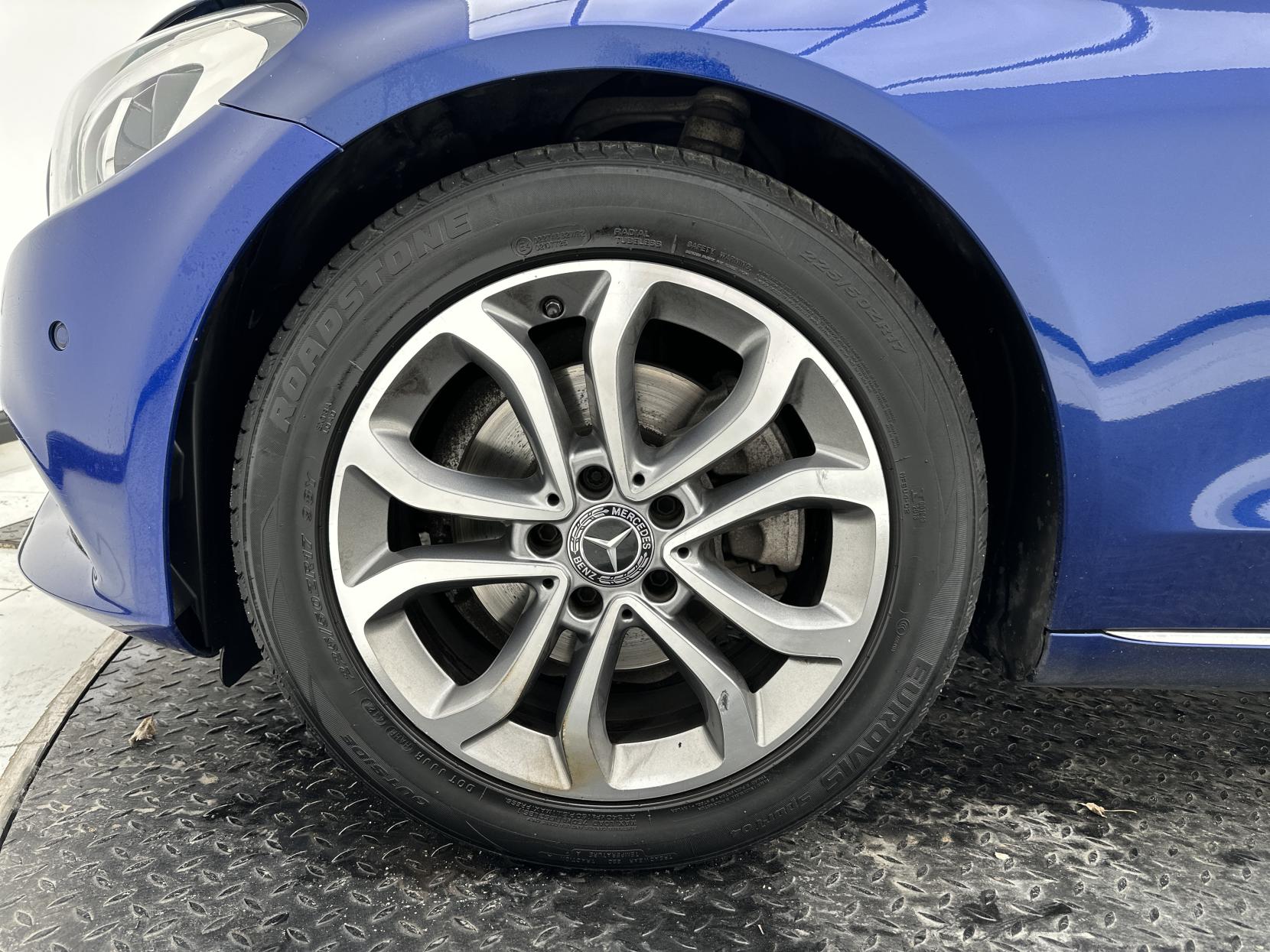 Mercedes-Benz C Class 2.0 C200 Sport Saloon 4dr Petrol G-Tronic+ Euro 6 (s/s) (184 ps)