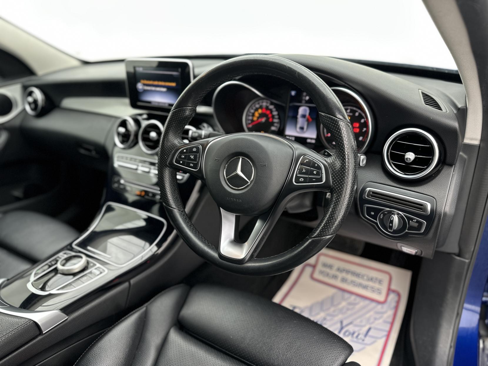 Mercedes-Benz C Class 2.0 C200 Sport Saloon 4dr Petrol G-Tronic+ Euro 6 (s/s) (184 ps)