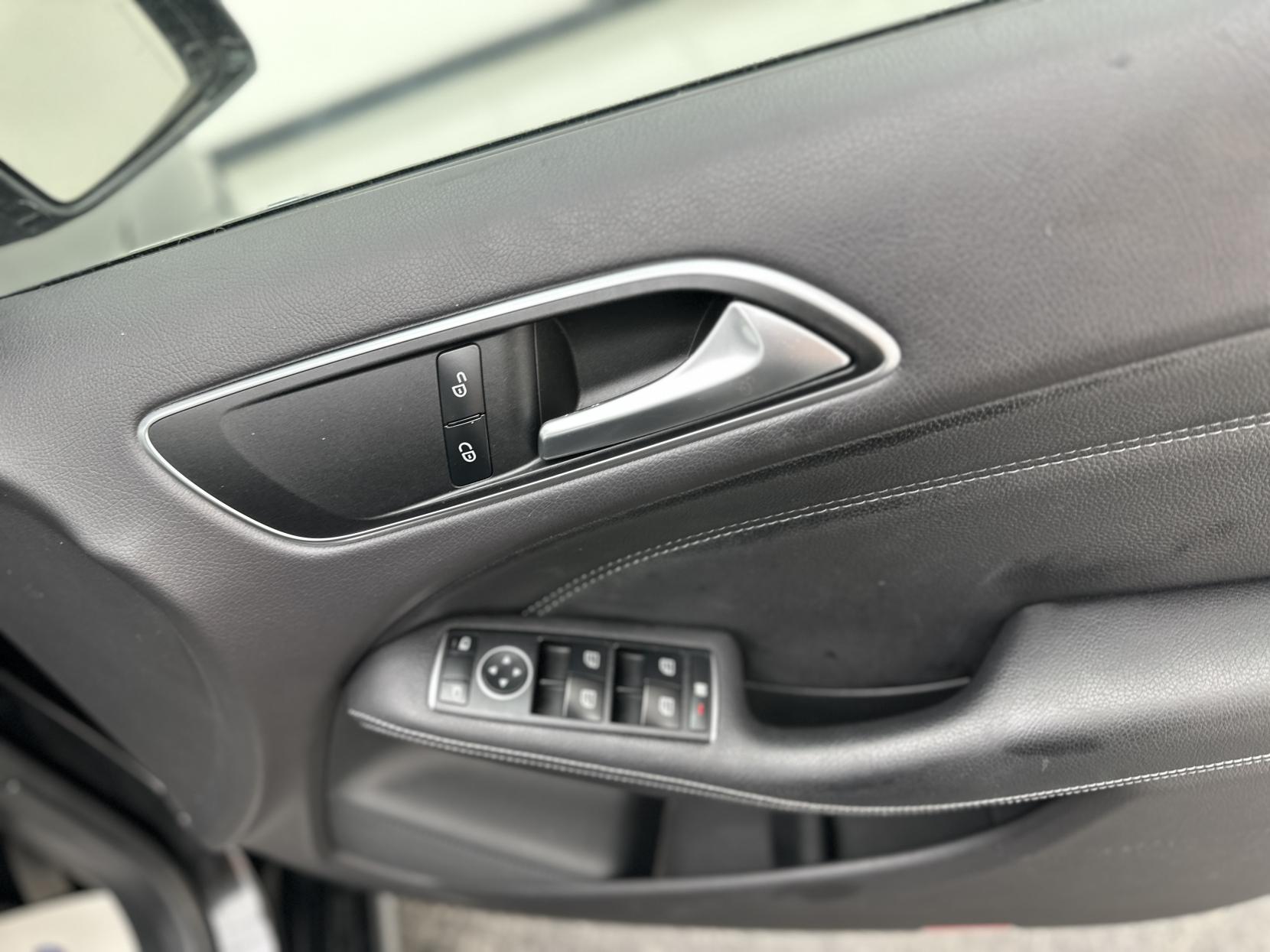 Mercedes-Benz B Class 1.6 B180 Exclusive Edition MPV 5dr Petrol 7G-DCT Euro 6 (s/s) (122 ps)