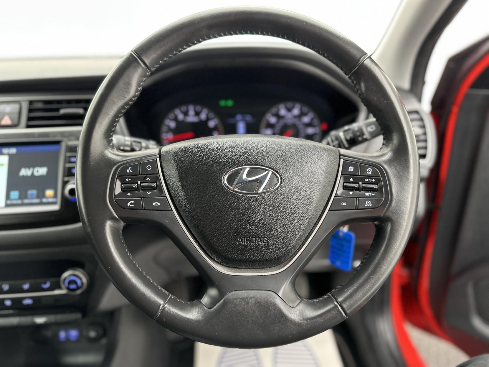 Hyundai i20 1.2 Premium Nav Hatchback 5dr Petrol Manual Euro 6 (s/s) (84 ps)