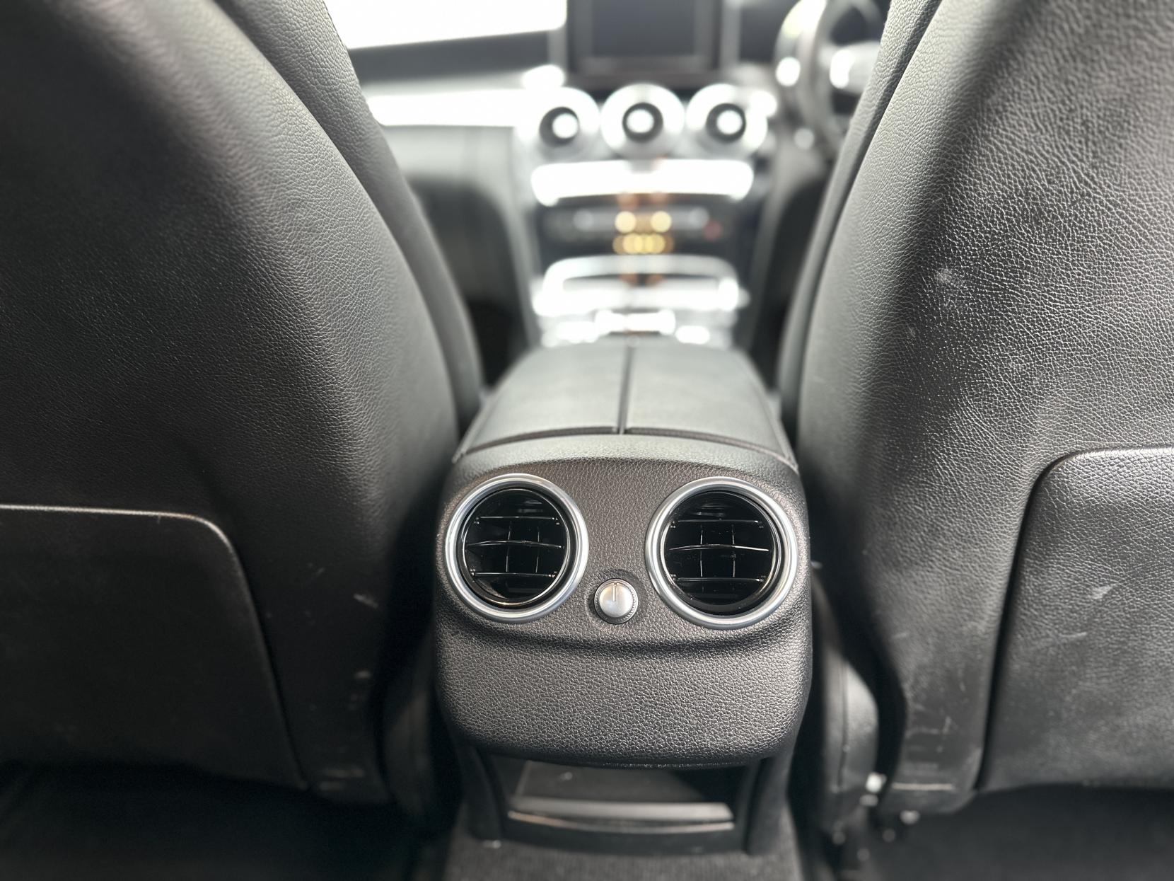 Mercedes-Benz C Class 1.6 C200d Sport Saloon 4dr Diesel G-Tronic+ Euro 6 (s/s) (136 ps)