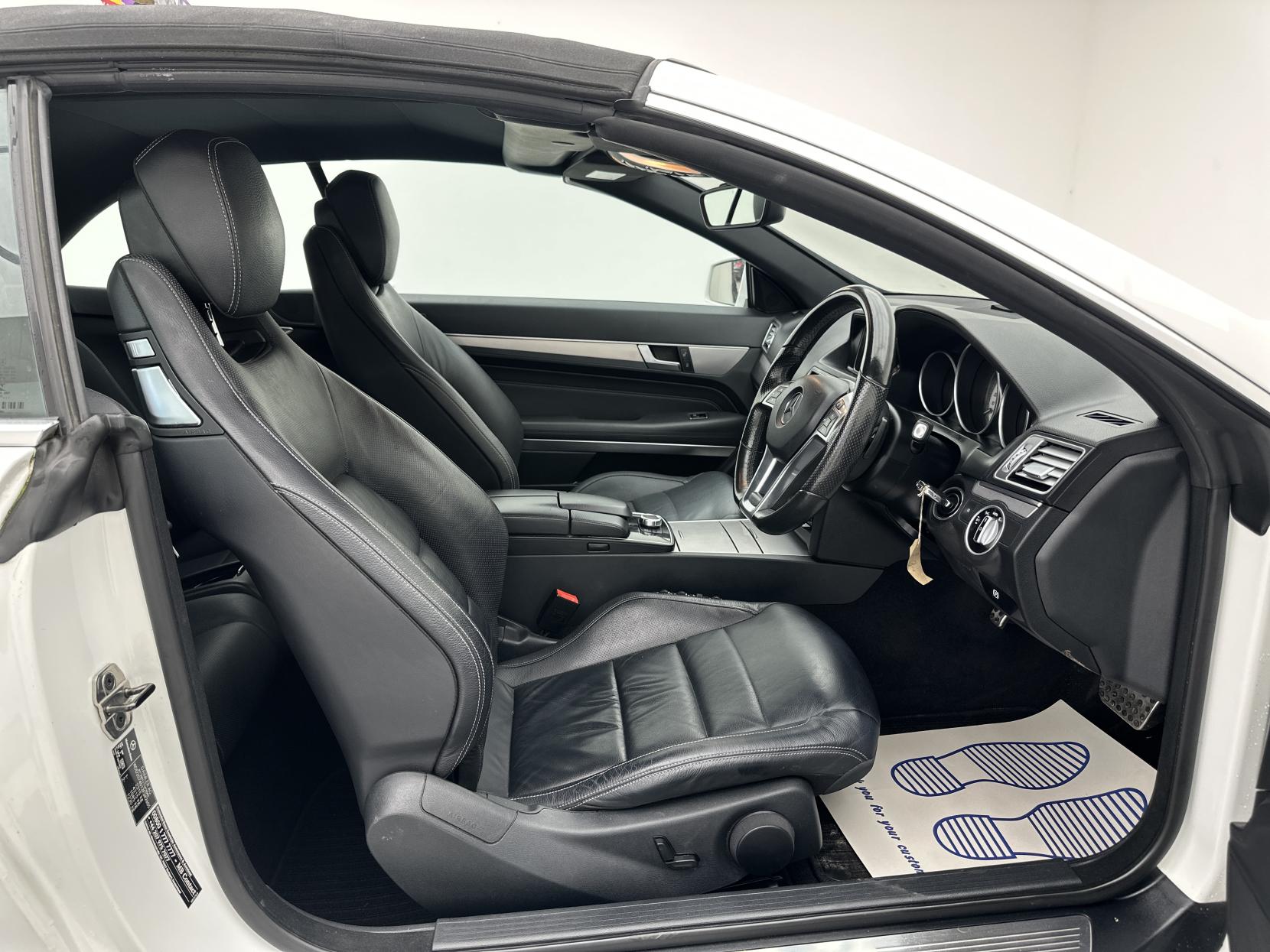 Mercedes-Benz E Class 2.1 E220 BlueTEC AMG Line Cabriolet 2dr Diesel G-Tronic+ Euro 6 (s/s) (177 ps)