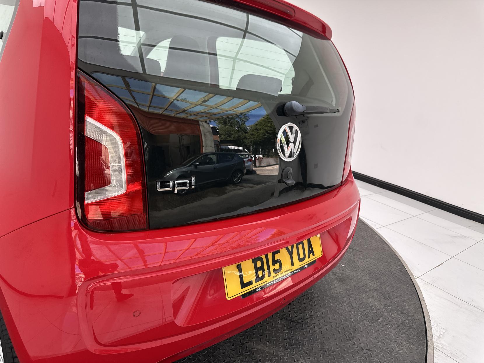 Volkswagen up! 1.0 High up! Hatchback 5dr Petrol ASG Euro 6 (75 ps)