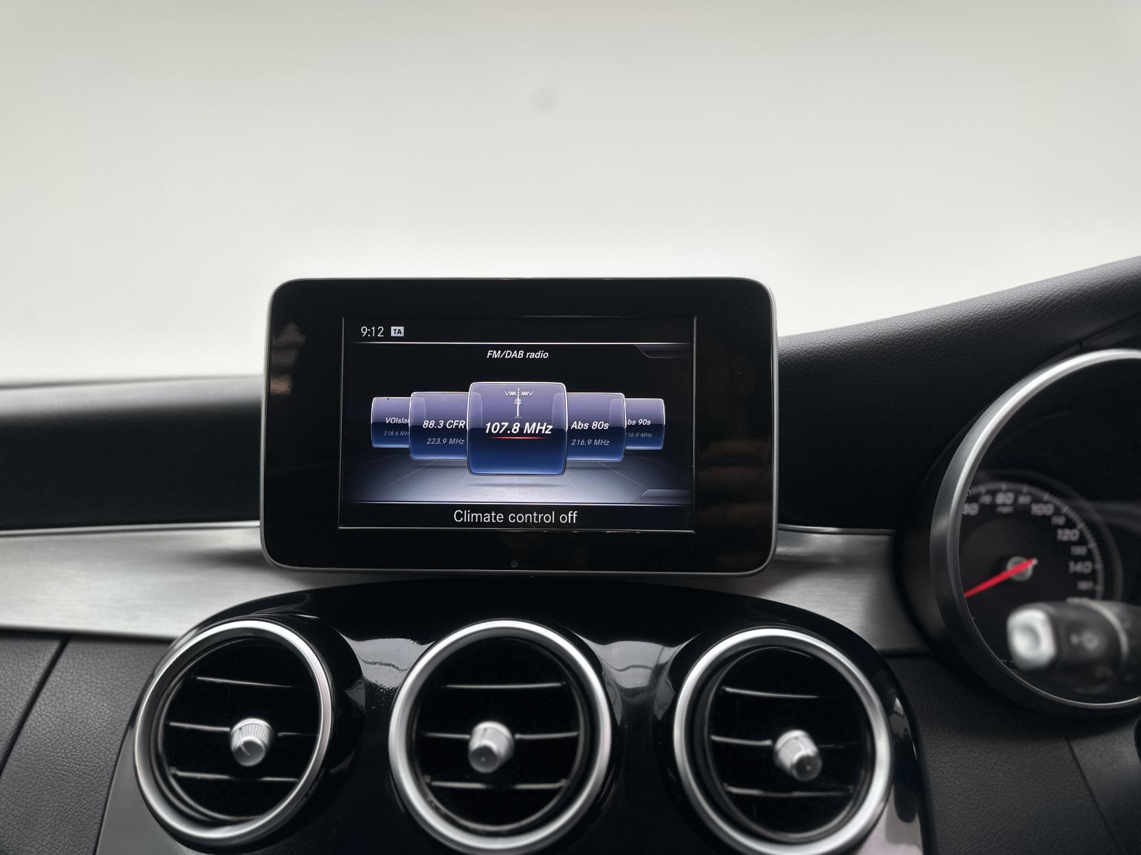 Mercedes-Benz C Class 1.6 C200d Sport Saloon 4dr Diesel G-Tronic+ Euro 6 (s/s) (136 ps)