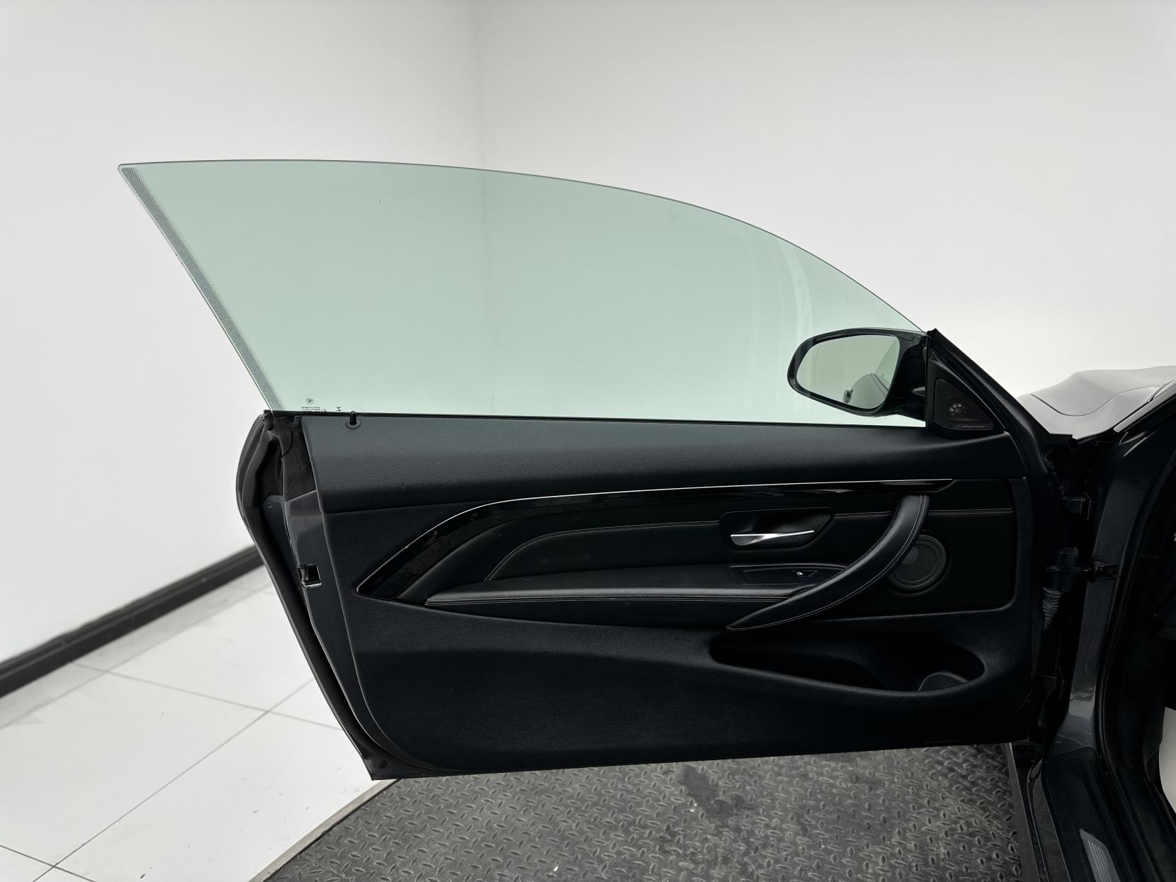 BMW M4 3.0 BiTurbo Coupe 2dr Petrol DCT Euro 6 (s/s) (431 ps)