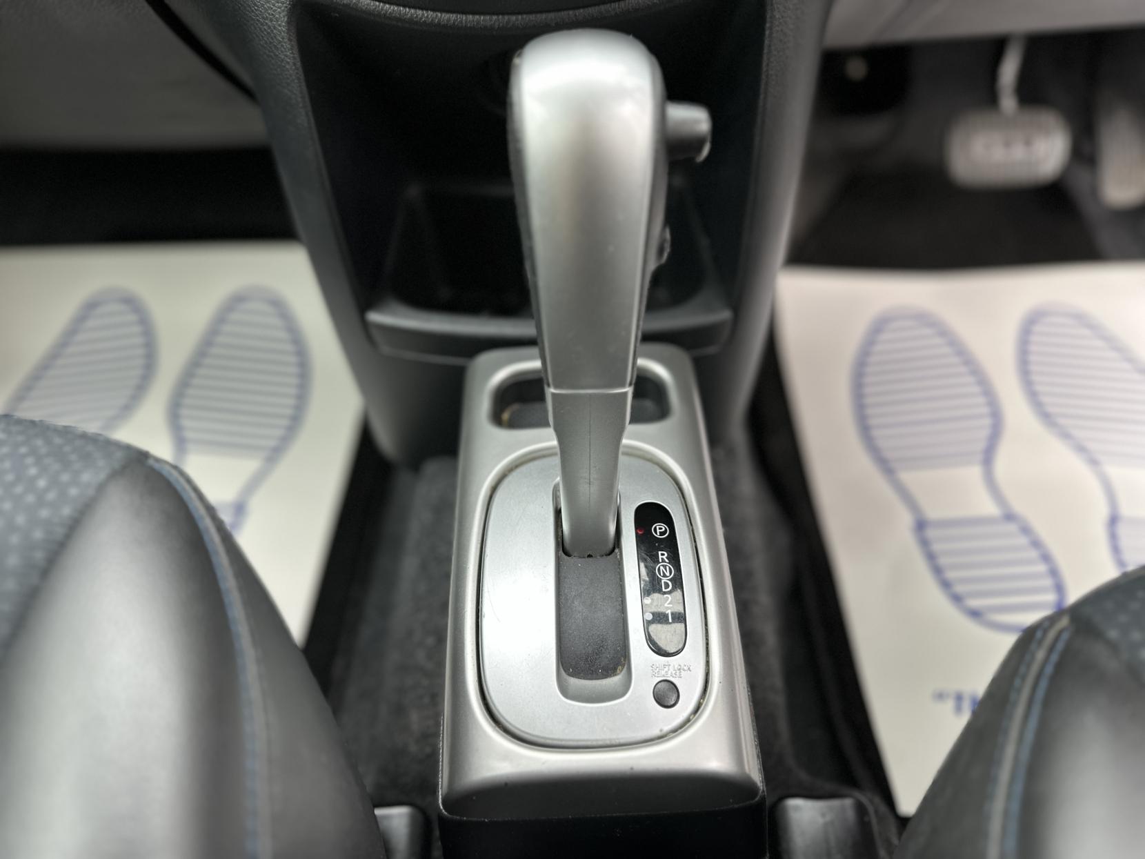 Nissan Note 1.6 16V N‑Tec+ Auto Euro 5 Hatchback