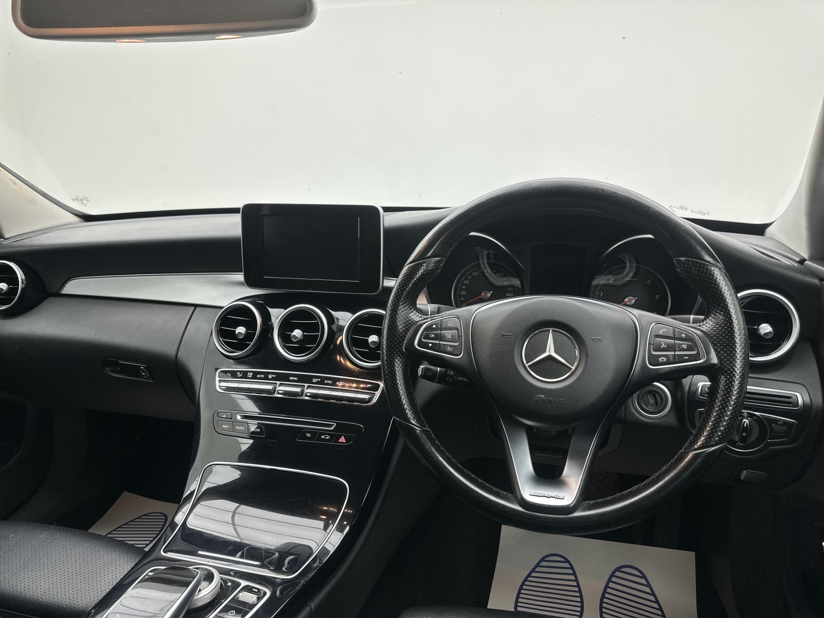 Mercedes-Benz C Class 1.6 C200d Sport Saloon 4dr Diesel G-Tronic+ Euro 6 (s/s) (136 ps)