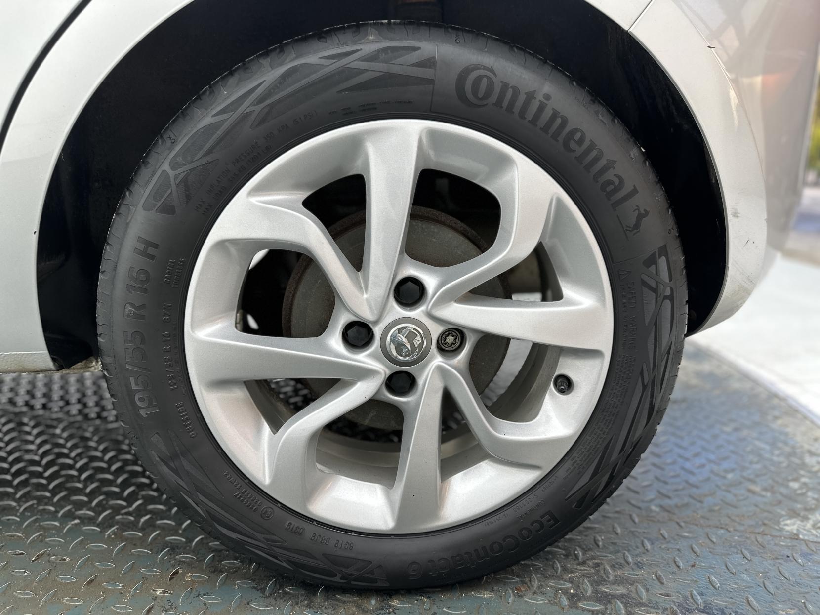 Vauxhall Corsa 1.4i ecoTEC Energy Hatchback 5dr Petrol Manual Euro 6 (75 ps)